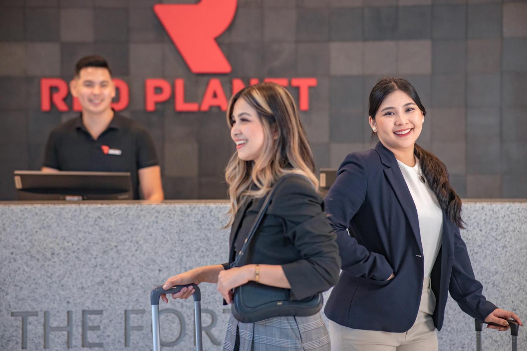 Red Planet Bgc The Fort Тагиг Экстерьер фото